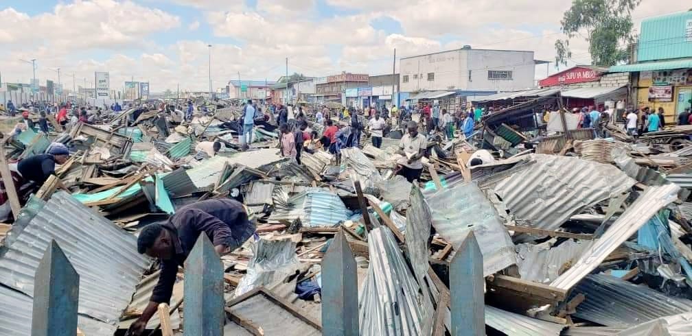 The traders, over 1000 of whom had called Munyaule Market their livelihood, Lusaka city council had offered trading spaces  to marketeers way back in 2003, and the market has been growing since. They were suddenly left without a place to conduct their businesses. 